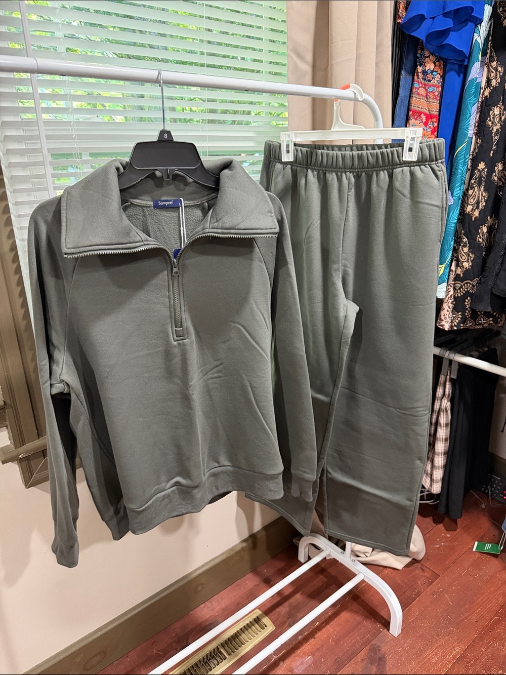 Women’s active / lounge set size large